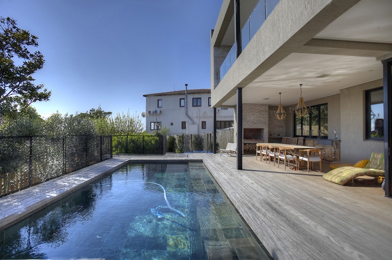 Experience Luxury at VDW House, Oranjezicht 3 Bedroom Home with