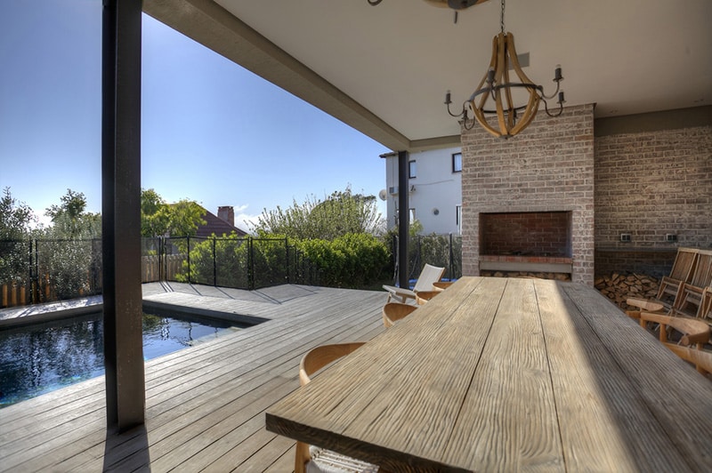 Experience Luxury at VDW House, Oranjezicht 3 Bedroom Home with