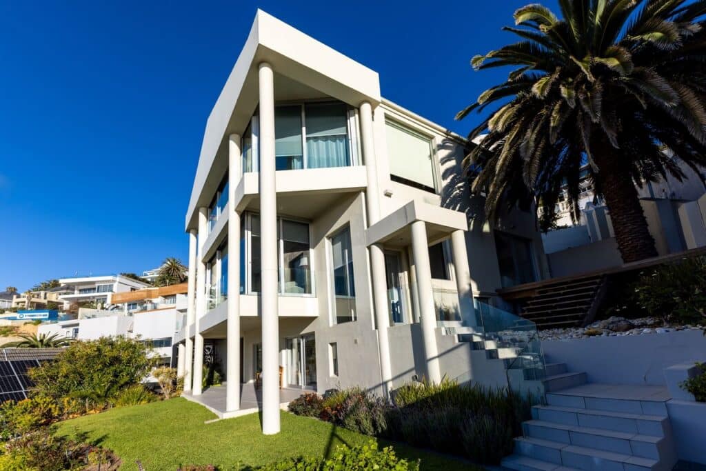 bantry bay serenity (bantry bay | 4 bedrooms)