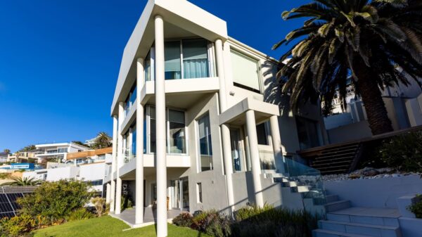 bantry bay serenity (bantry bay | 4 bedrooms)
